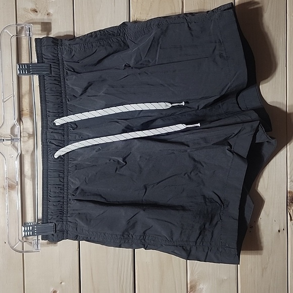 H&M Swimwear Short length Shorts Women's Size XS NWT - Picture 1 of 5